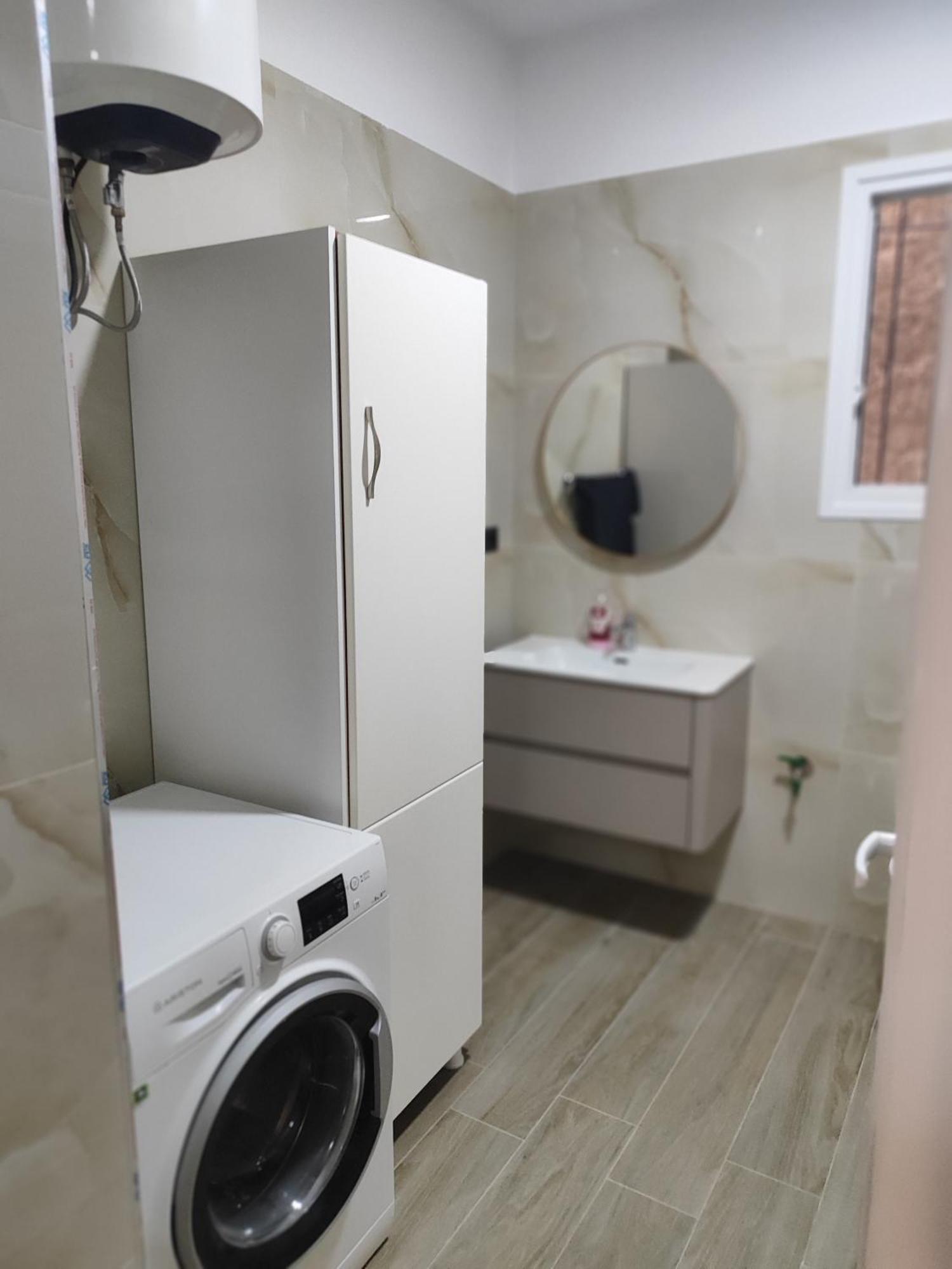Large Apartment วญอเรอ ภายนอก รูปภาพ