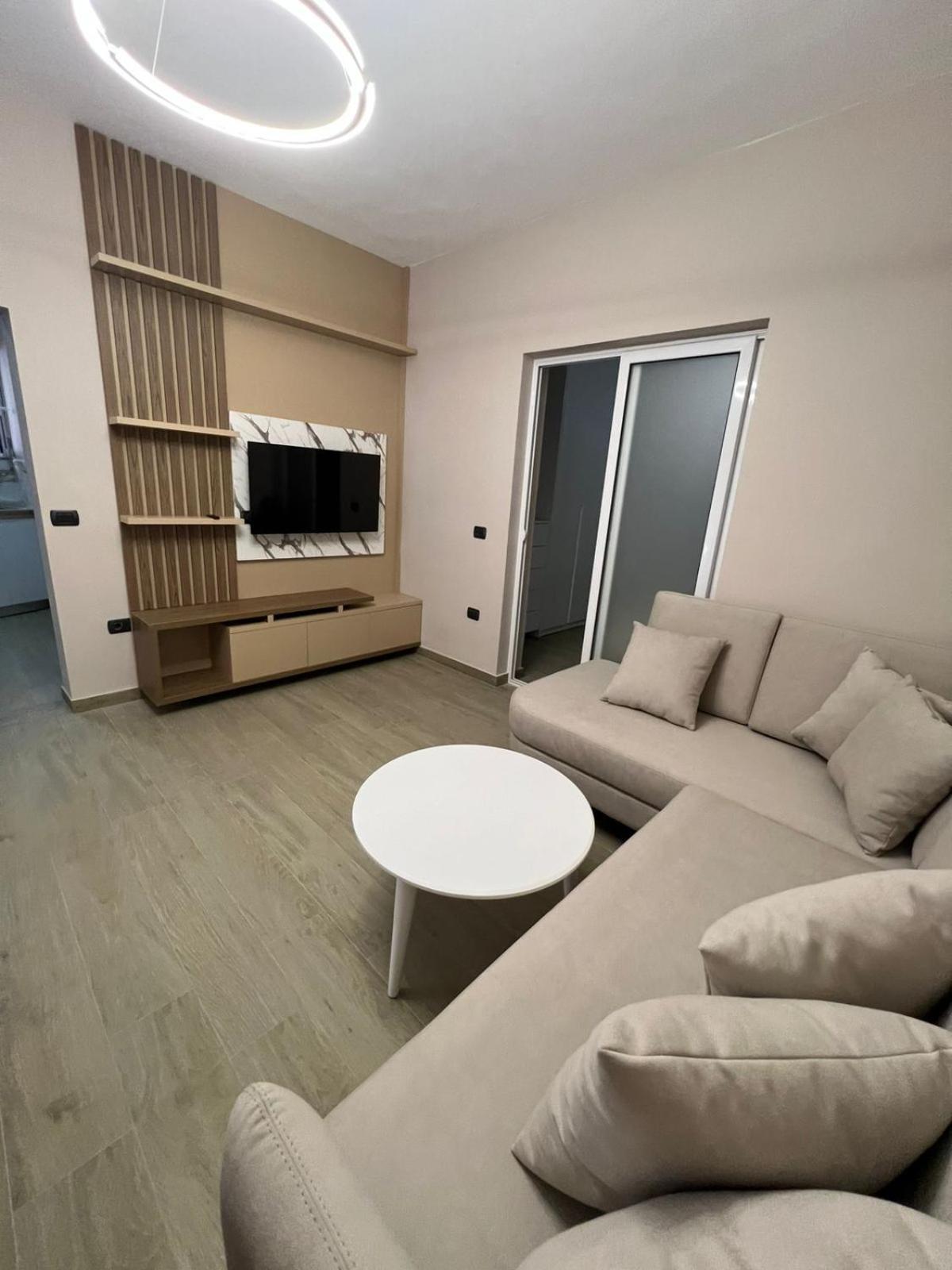 Large Apartment วญอเรอ ภายนอก รูปภาพ