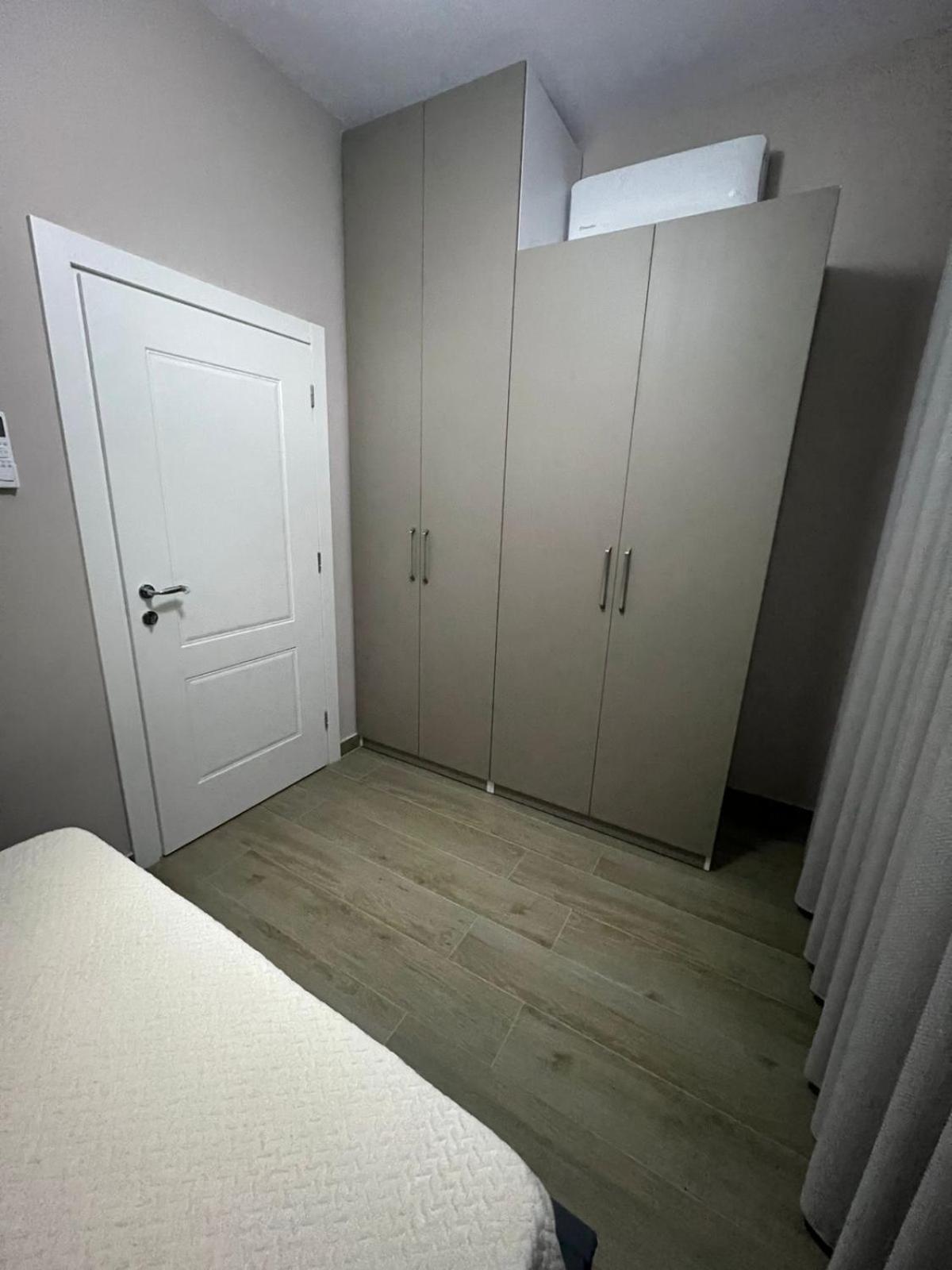Large Apartment วญอเรอ ภายนอก รูปภาพ